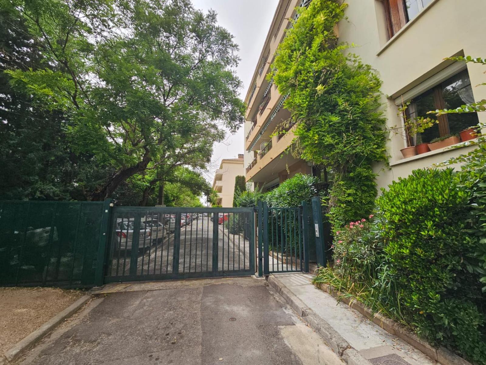 Provencal-Style Apartment 普罗旺斯地区艾克斯 外观 照片