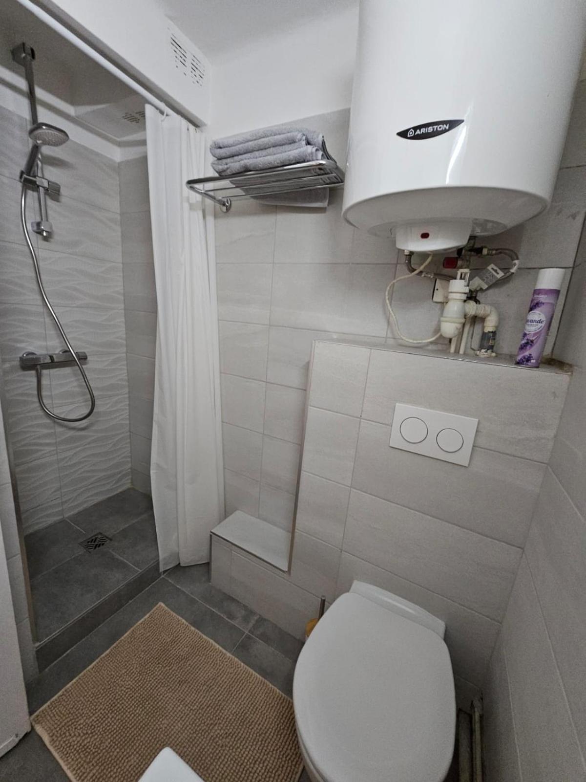 Provencal-Style Apartment 普罗旺斯地区艾克斯 外观 照片